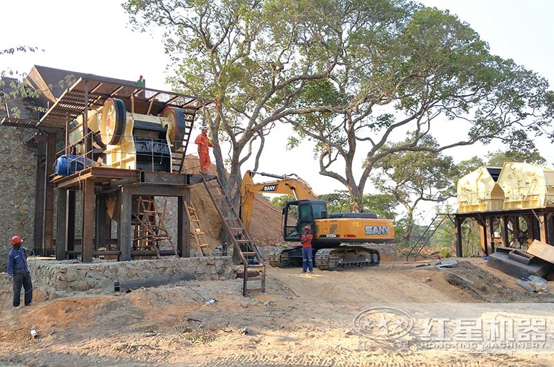 頁巖破碎、制砂海外生產(chǎn)現(xiàn)場搭建中